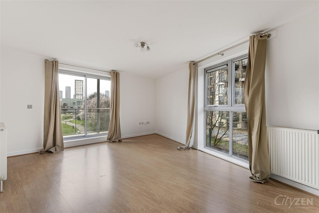 Property photo 1 of 13 Reception