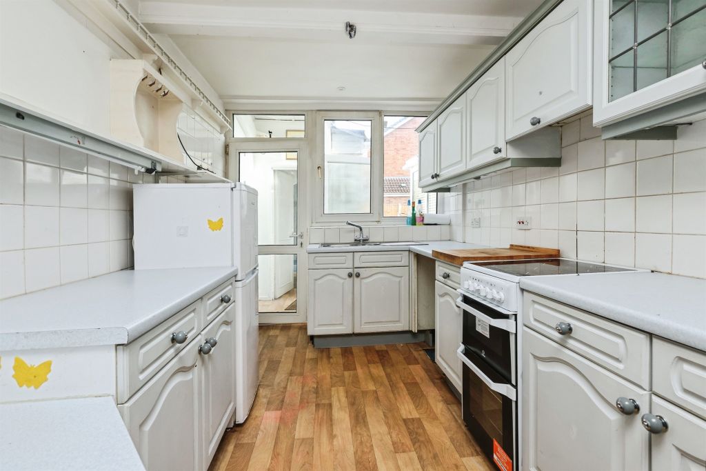 Property photo 3 of 17