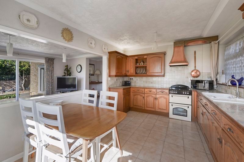 Property photo 2 of 34 Photo 18