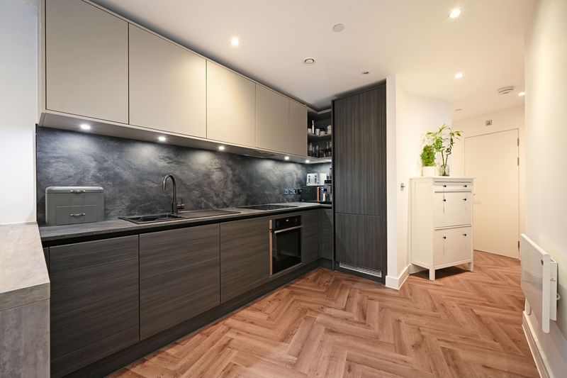 Property photo 3 of 25 Kitchen