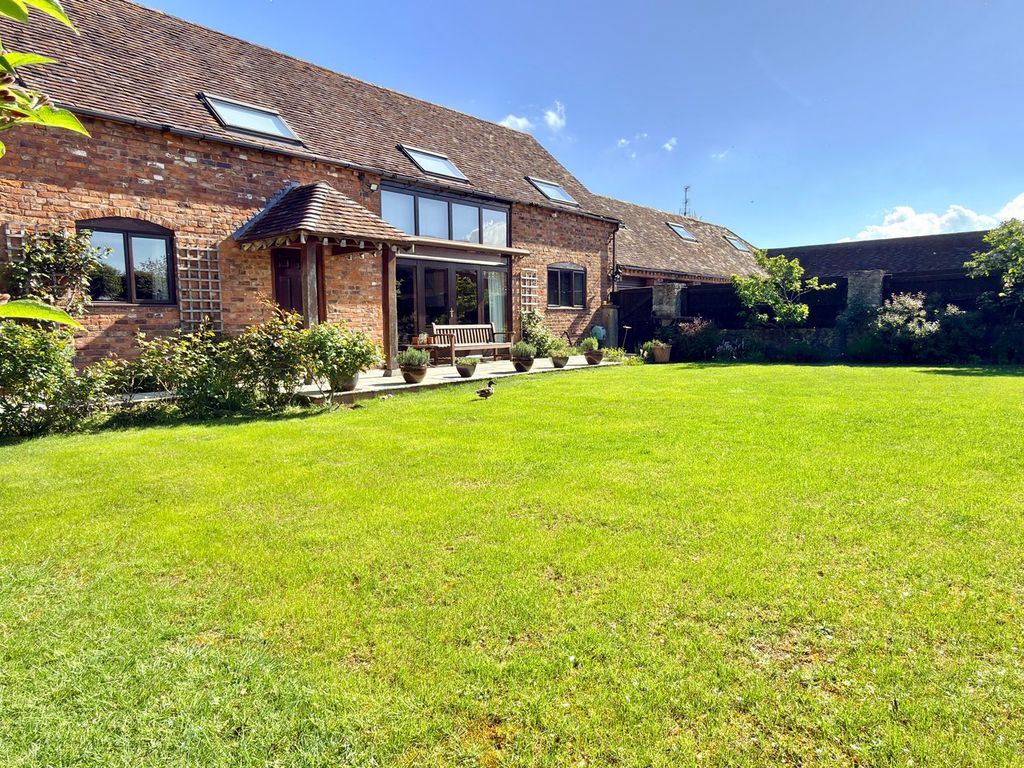 Property photo 1 of 18