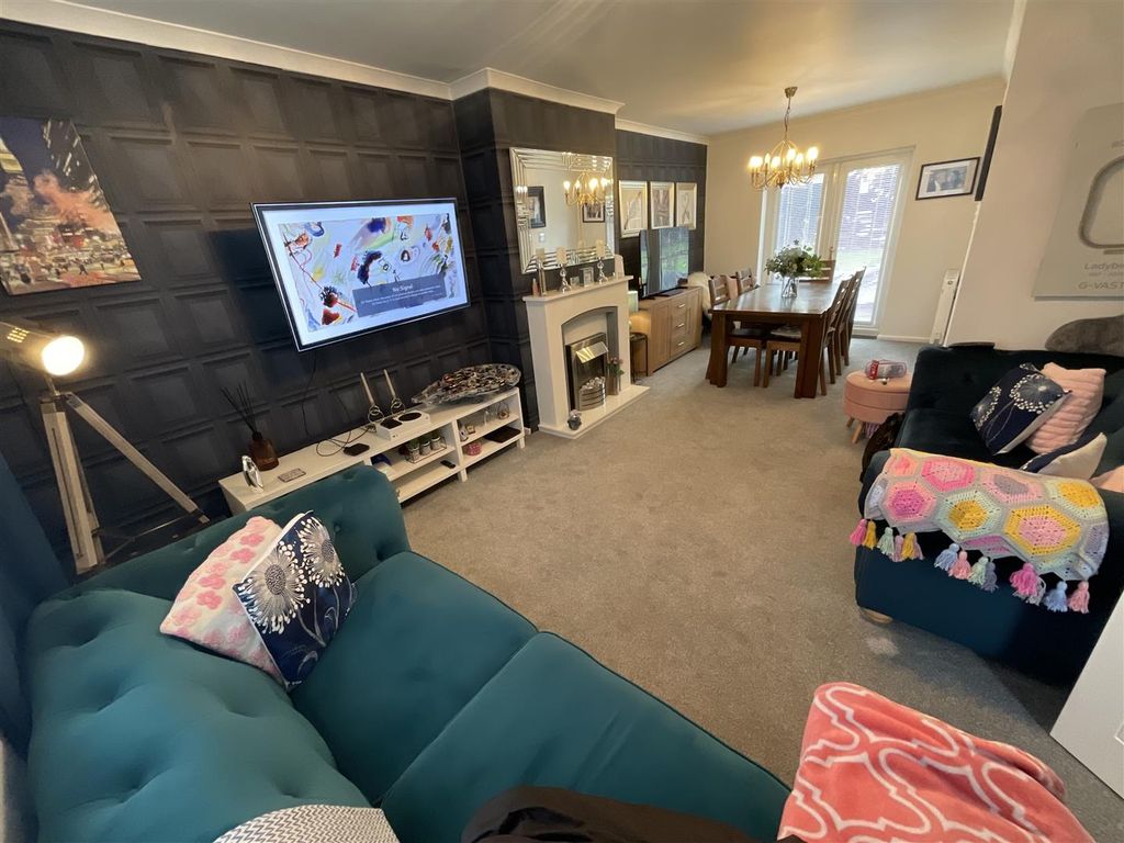 Property photo 2 of 13 Living Room