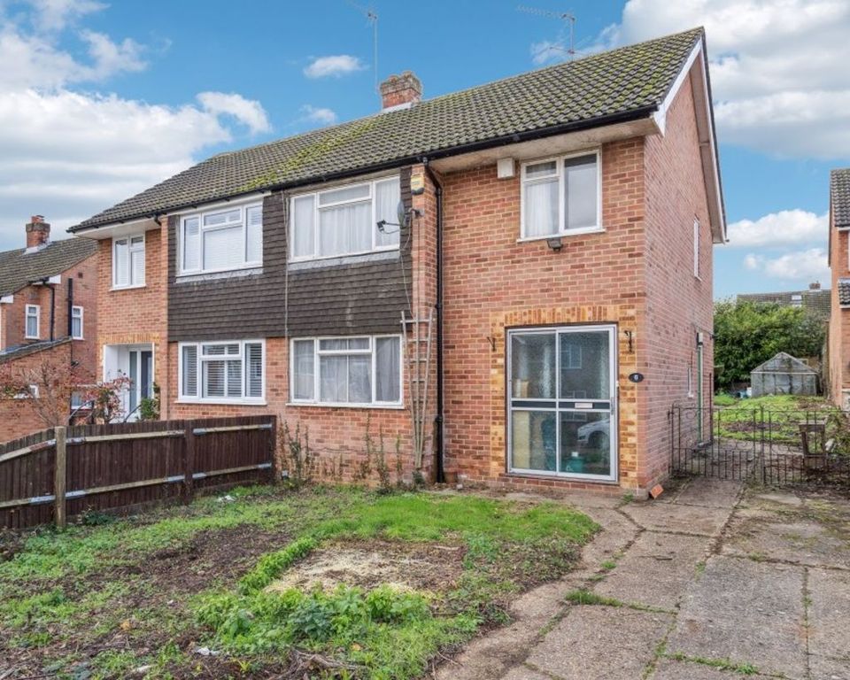 Property photo 1 of 11 Photo 7