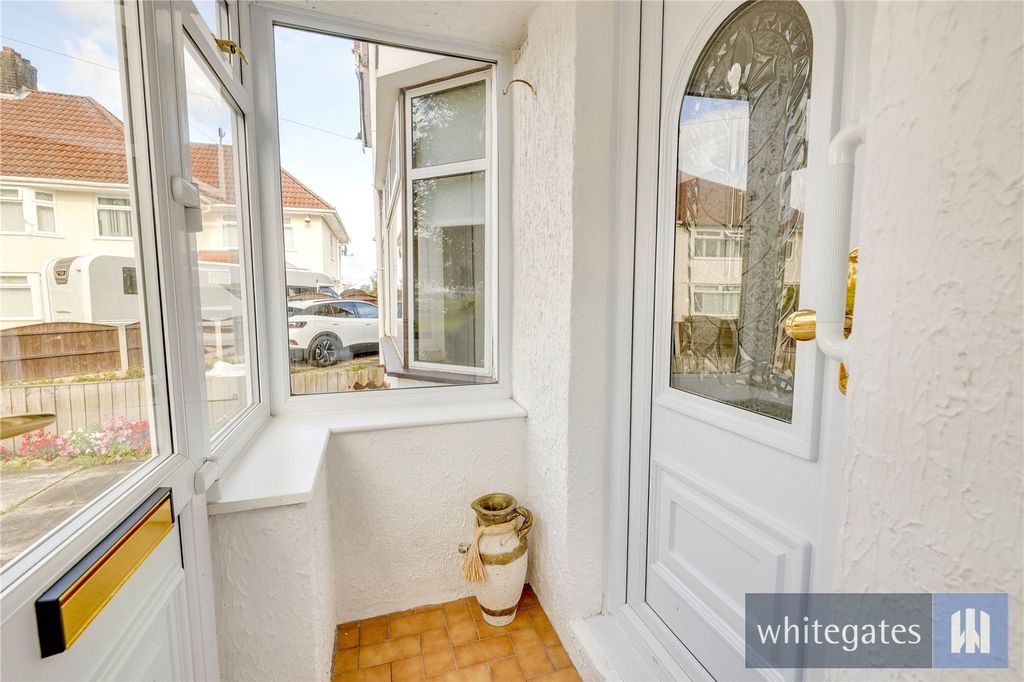 Property photo 2 of 40 Picture No. 02