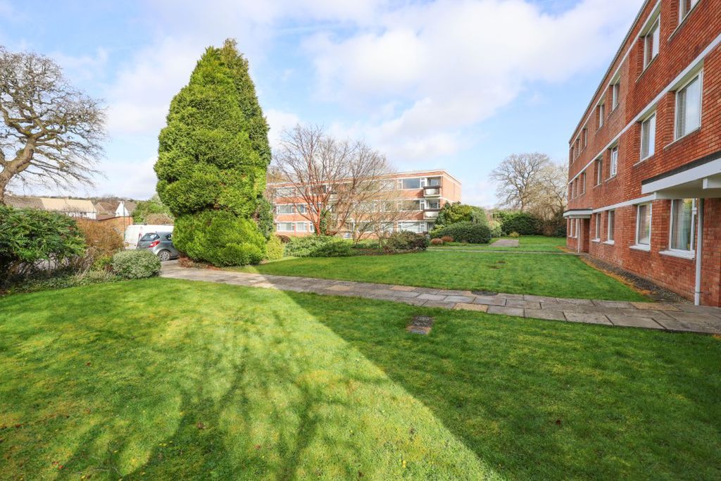 Property photo 1 of 15 Communal Garden
