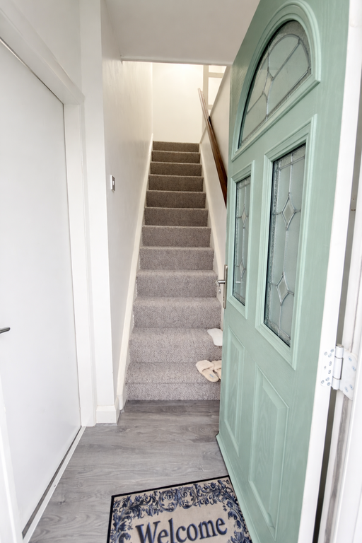 Property photo 2 of 25