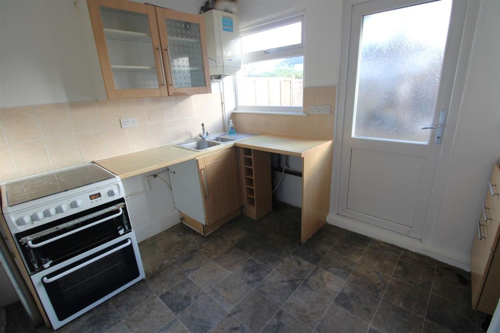 Property photo 3 of 9 3