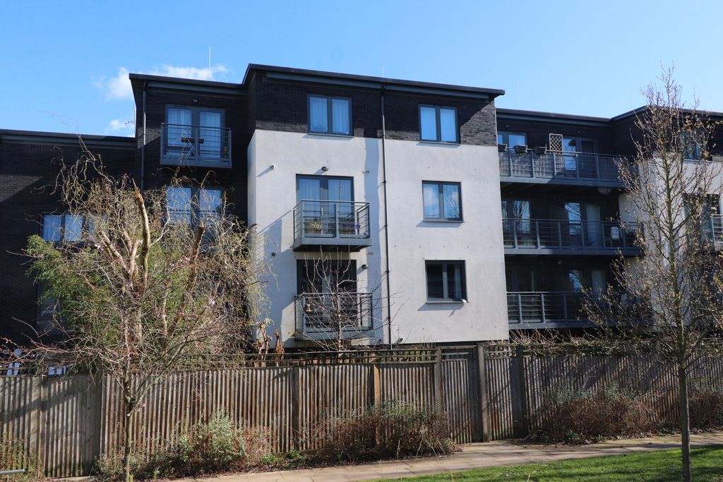 Property photo 1 of 13 Stylish One-Bedroom Apartment With A Private Balcony