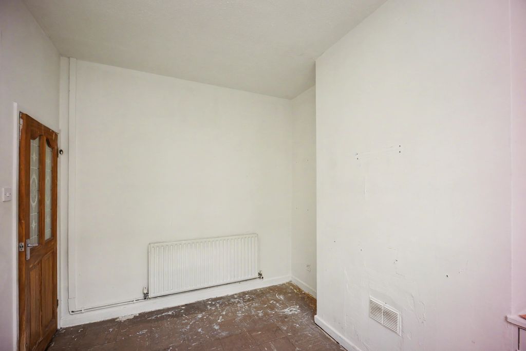 Property photo 3 of 16 14 Wrights Terrace, Wavertree, Liverpool, L15 8Jr