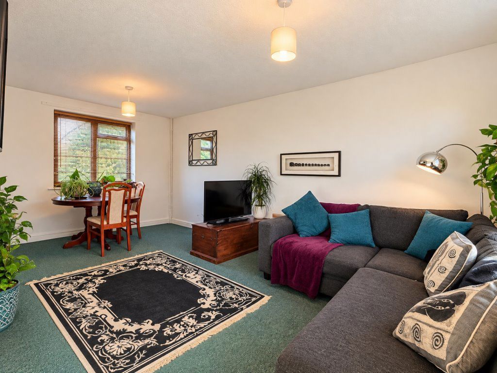 Property photo 3 of 11