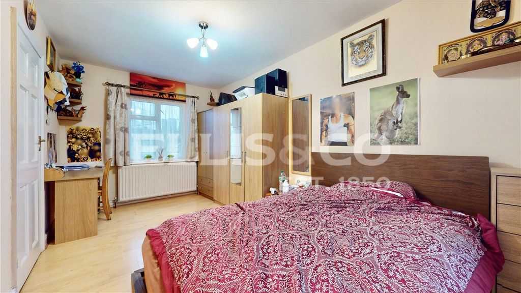 Property photo 3 of 13 Picture No. 74