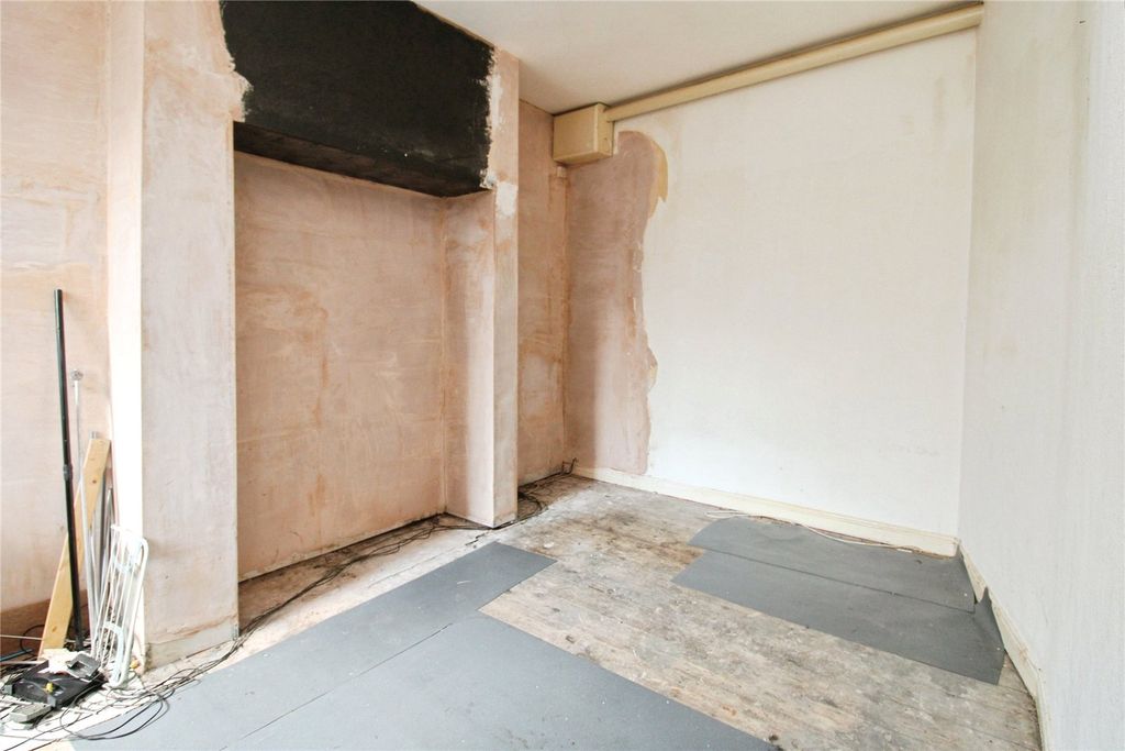 Property photo 3 of 11 Picture No. 06