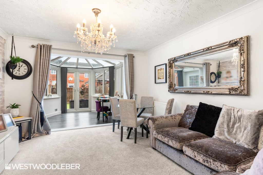 Property photo 2 of 20 Farmlane_2.Jpg