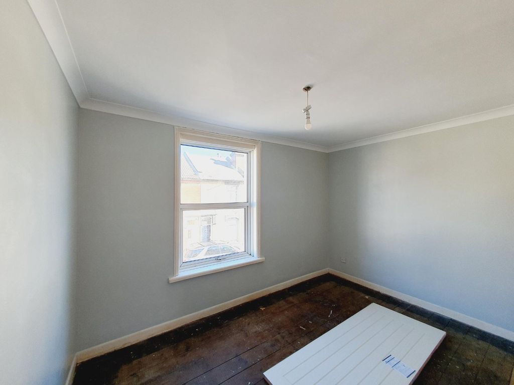 Property photo 3 of 6 Picture No. 03