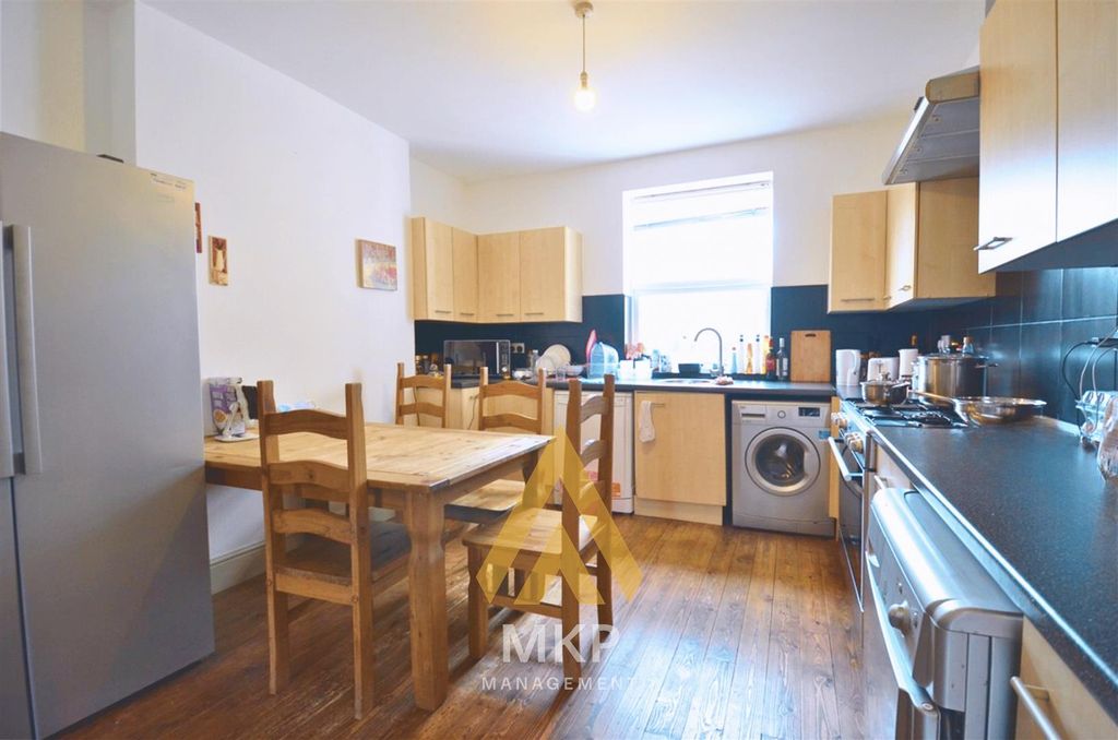 Property photo 2 of 12 2.Png