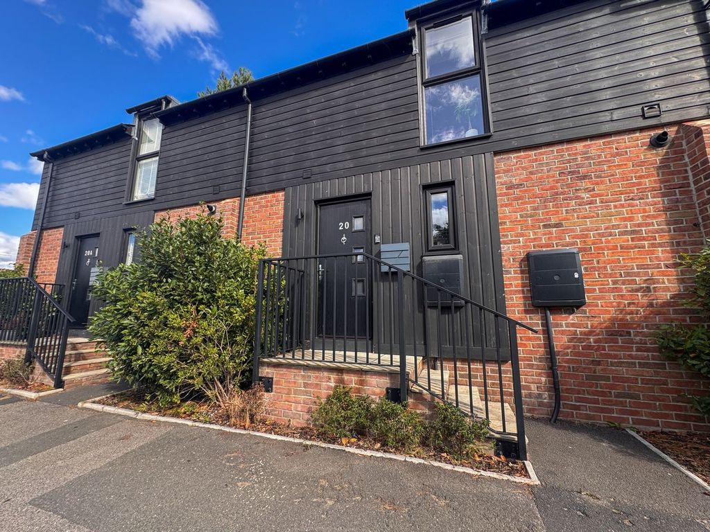Property photo 1 of 31
