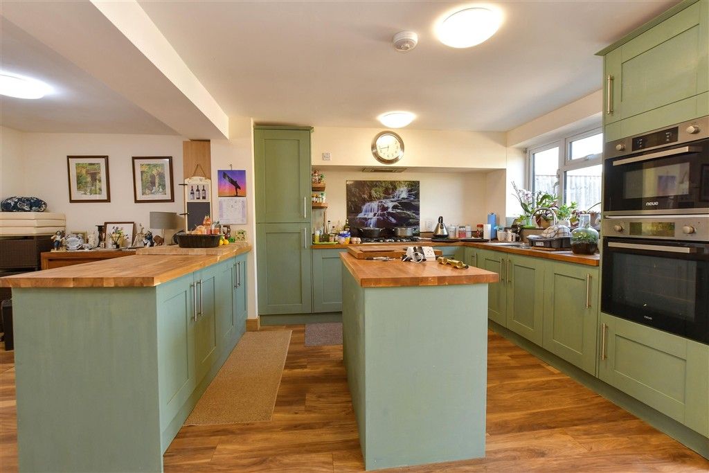 Property photo 2 of 13 Kitchen