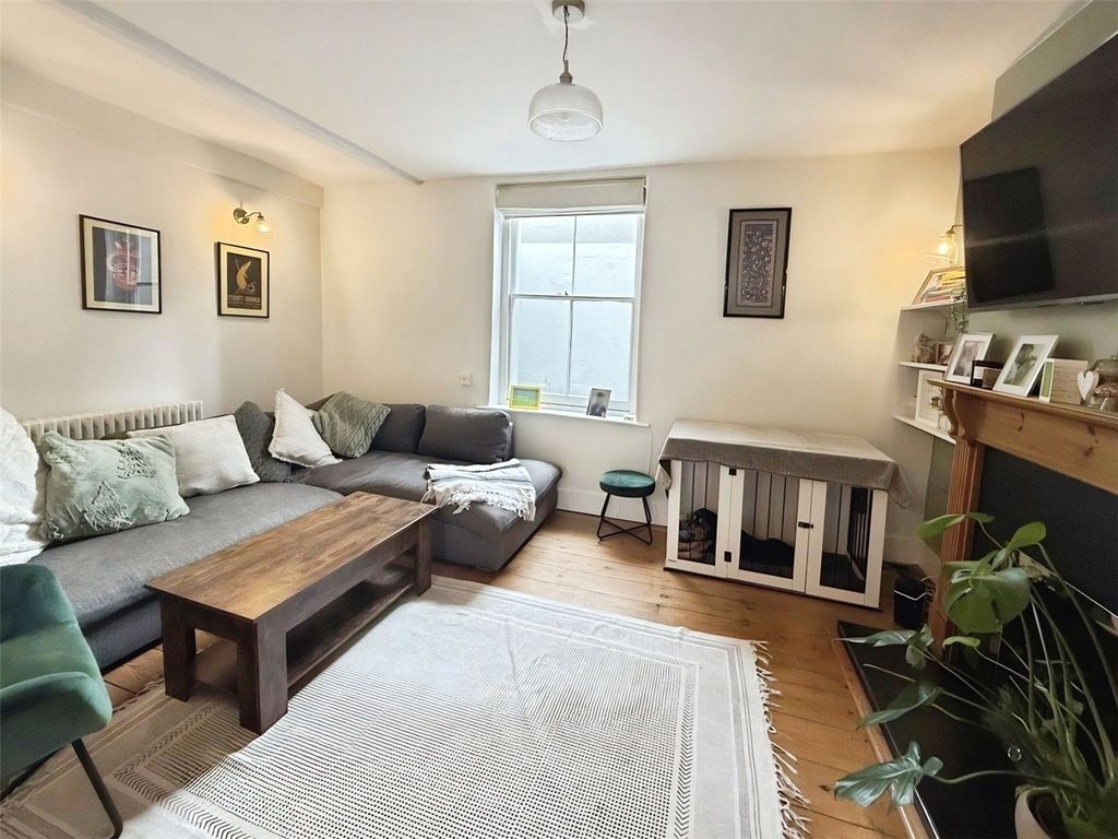 Property photo 2 of 9 Picture No. 06