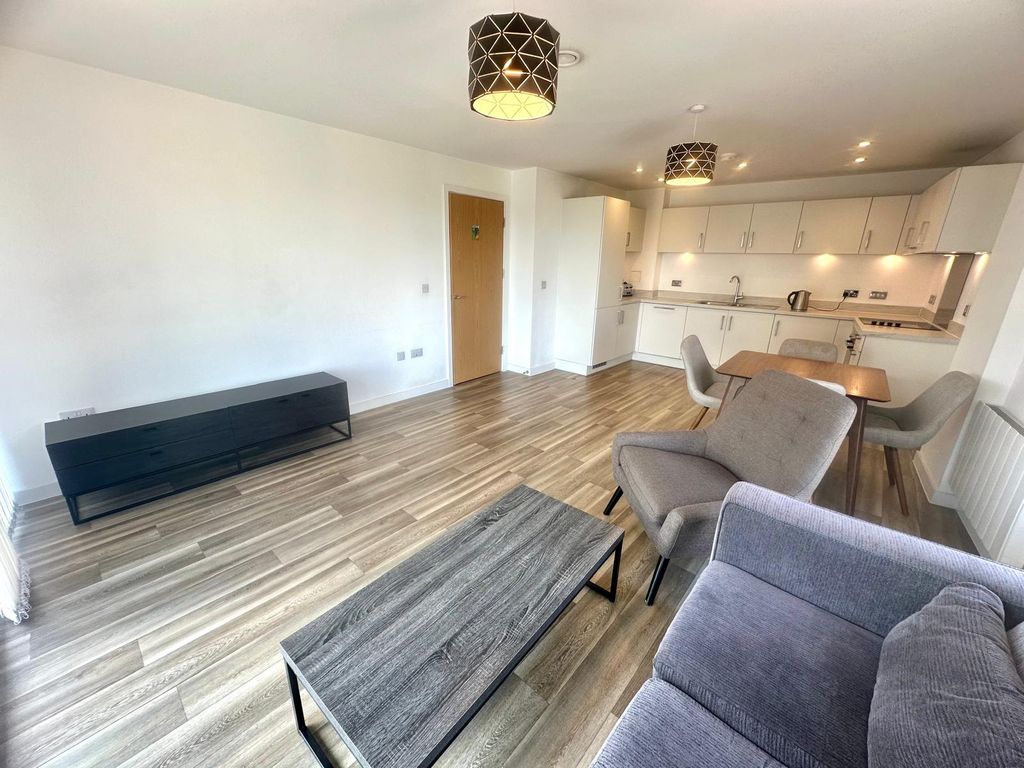 Property photo 1 of 11 Modern Gated & Furnished High Floor Apartment With Great Views