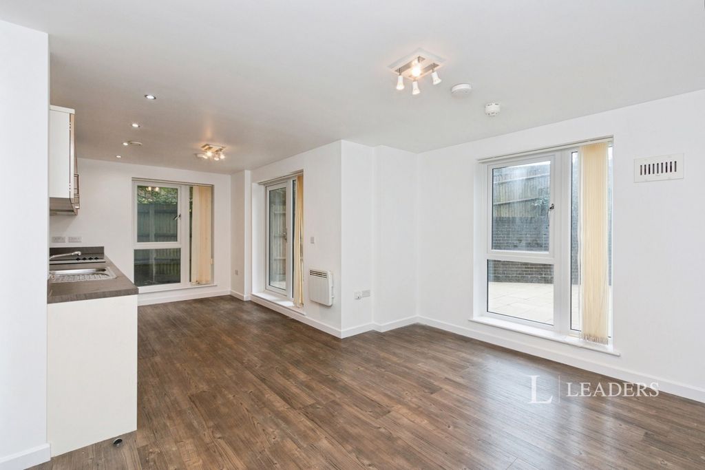 Property photo 2 of 19 Pbox-Img.Jpg