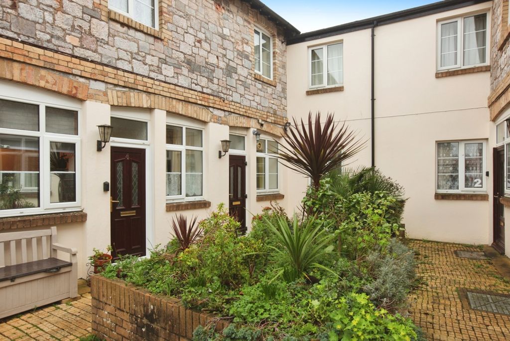 Property photo 1 of 11 Pbox-Img.Jpg