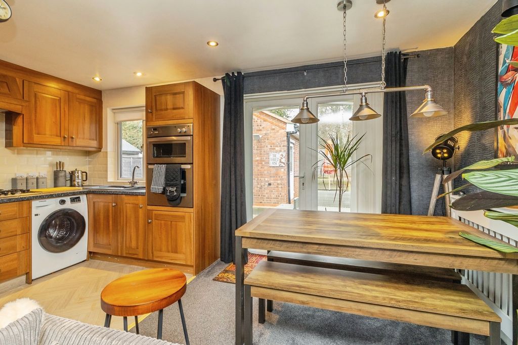 Property photo 3 of 20 Pbox-Img.Jpg