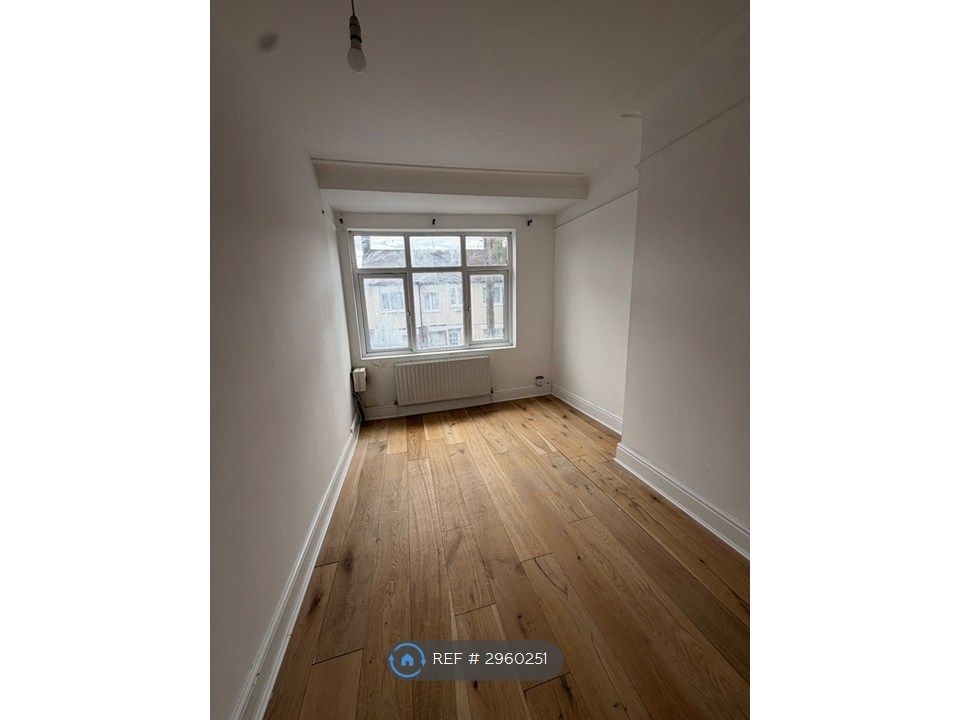 Property photo 3 of 12 Bedroom 1