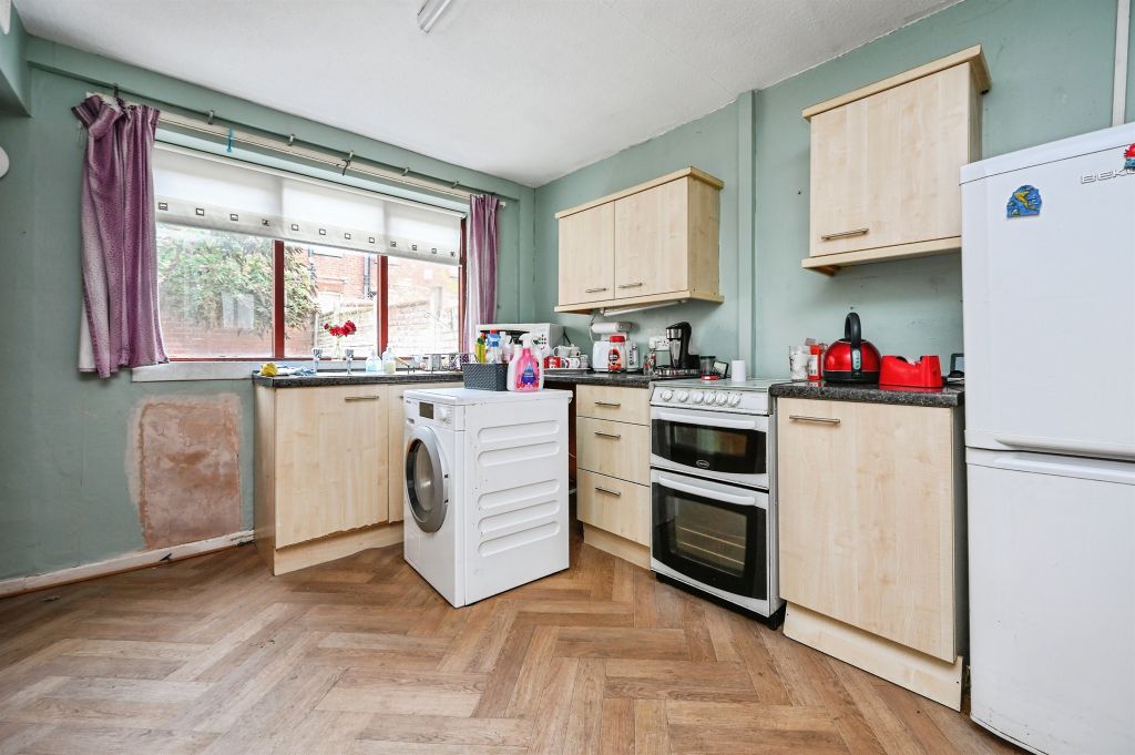 Property photo 3 of 14
