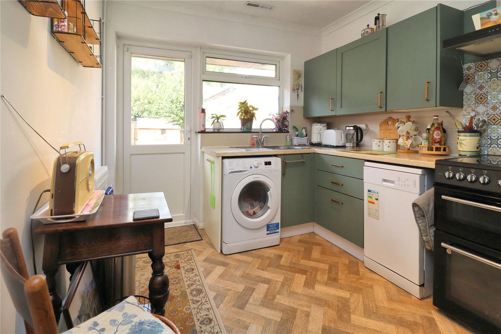 Property photo 3 of 11 Picture No. 02