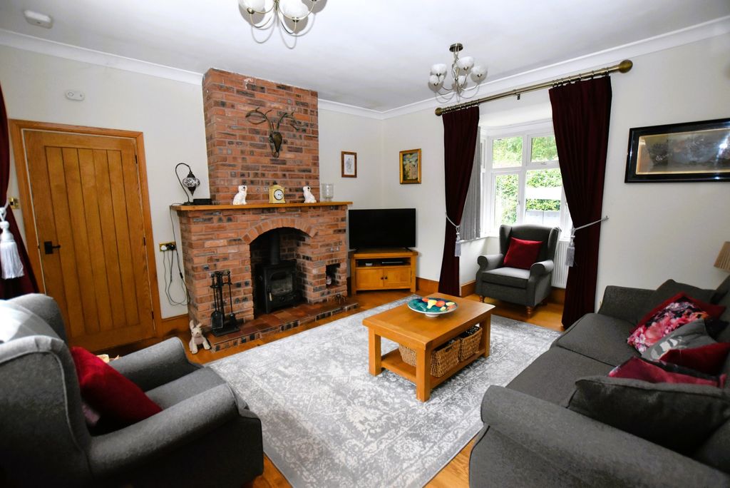 Property photo 3 of 36