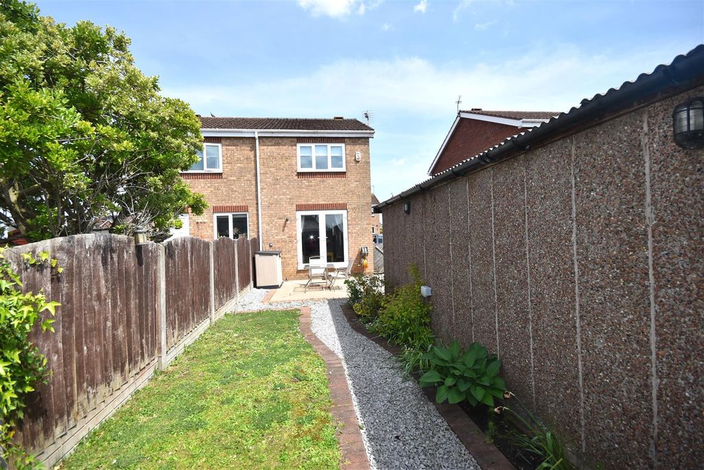 Additional image 15 of 2 bed semi-detached house for saleWoburn Drive, Goole DN14