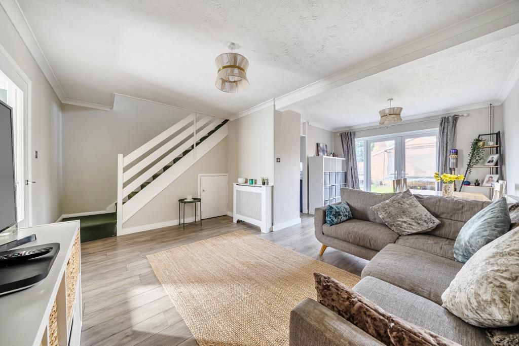 Property photo 3 of 20 Living Room