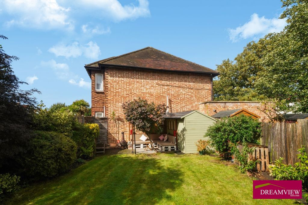 Property photo 2 of 16