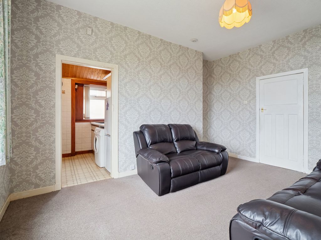 Property photo 3 of 15 P1125976