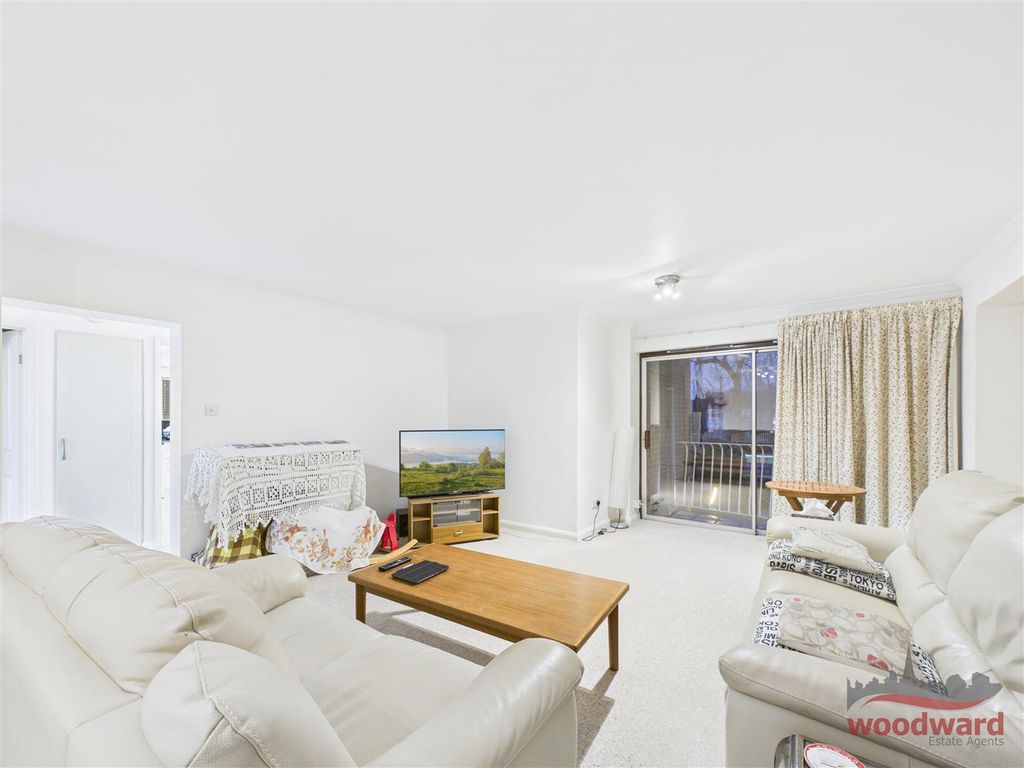 Property photo 2 of 12 Living Room