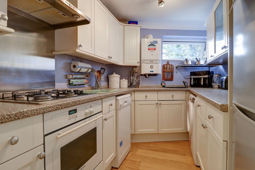Property photo 3 of 10 Picture No. 04