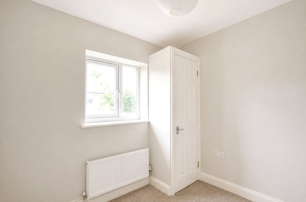 Property photo 3 of 10 Picture No. 04