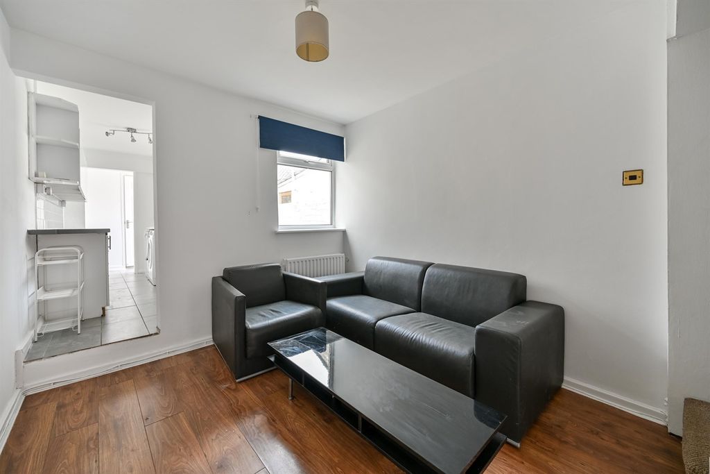 Property photo 3 of 12 Living Room
