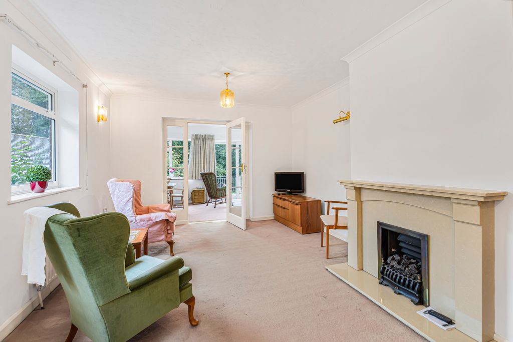 Property photo 3 of 19 Reception Road