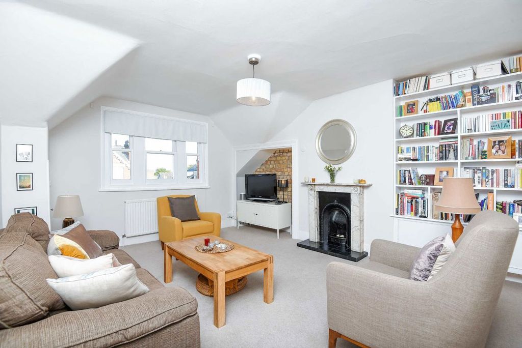 Property photo 3 of 7