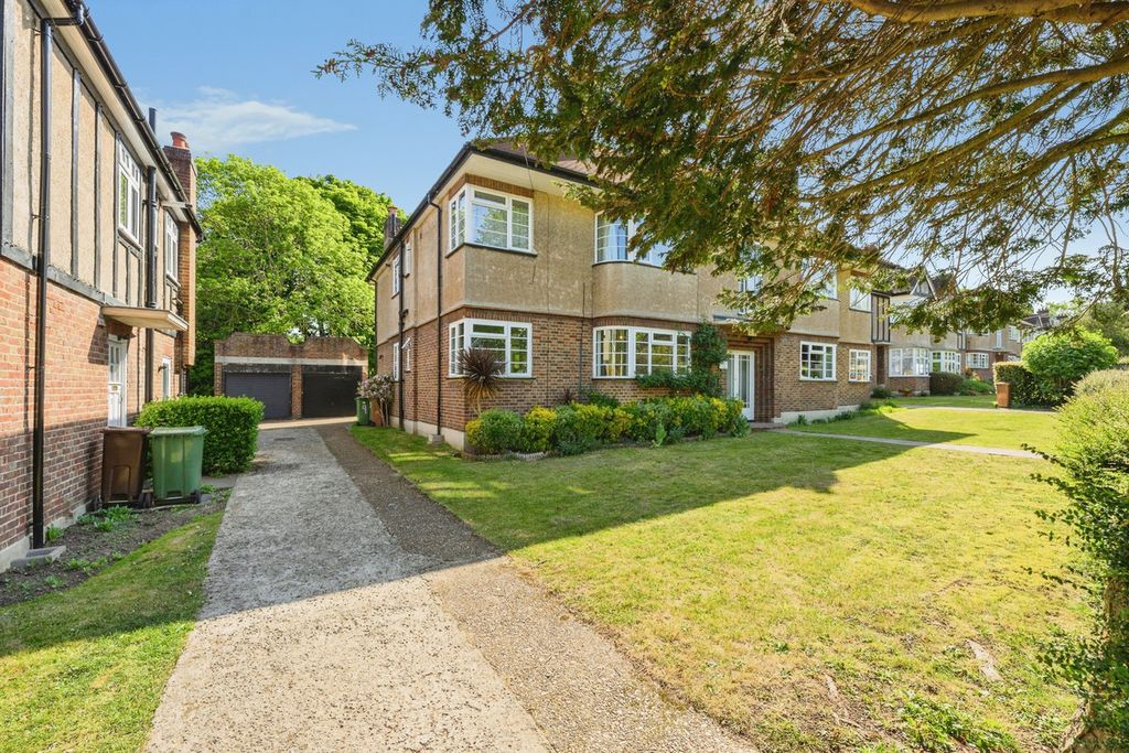 Property photo 1 of 24