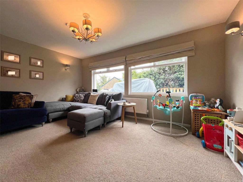 Property photo 3 of 29 Picture No. 52