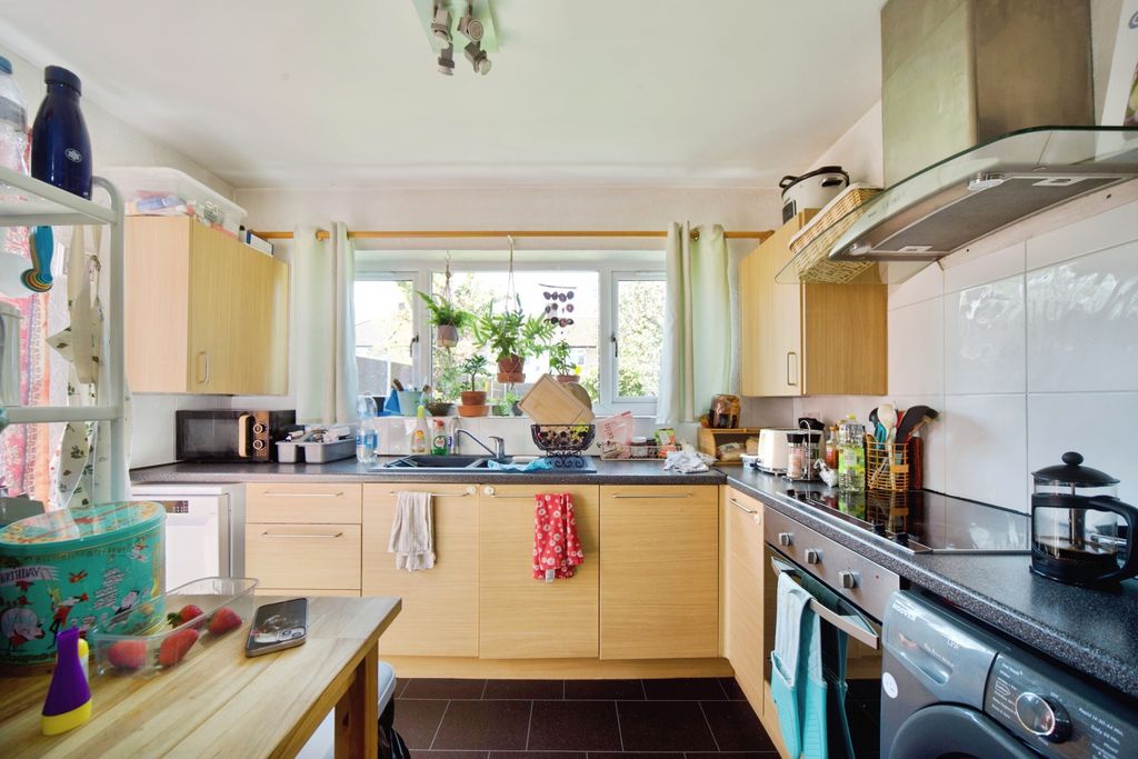 Property photo 3 of 15