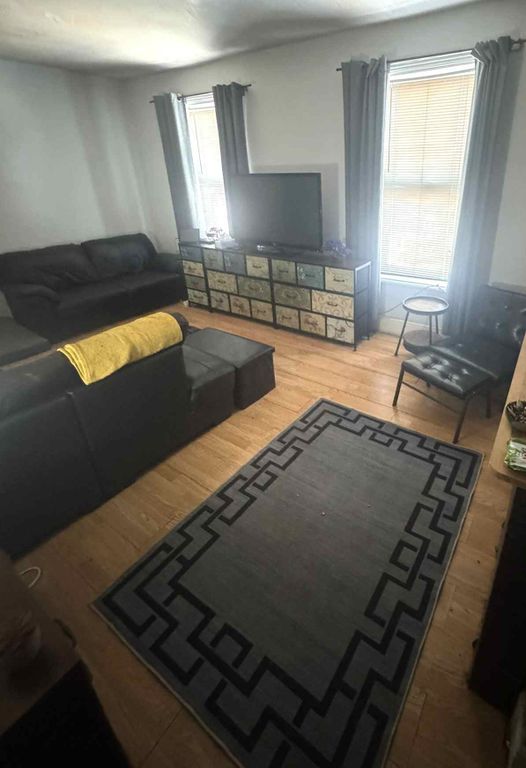 Property photo 2 of 2