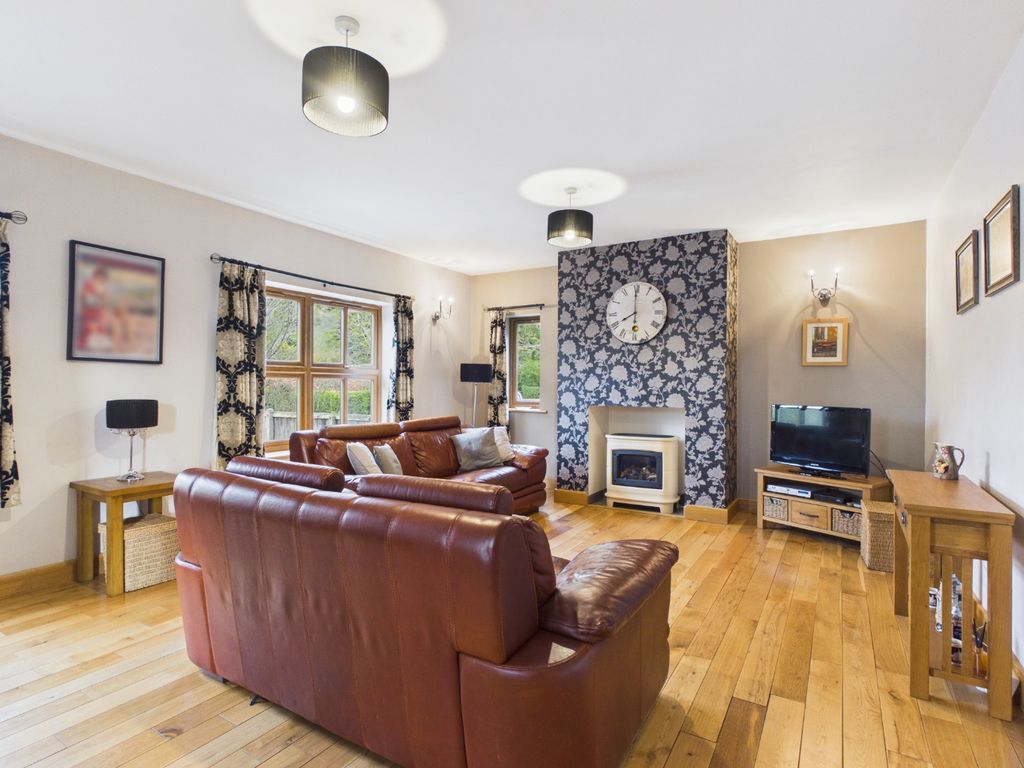 Property photo 3 of 38 4863789