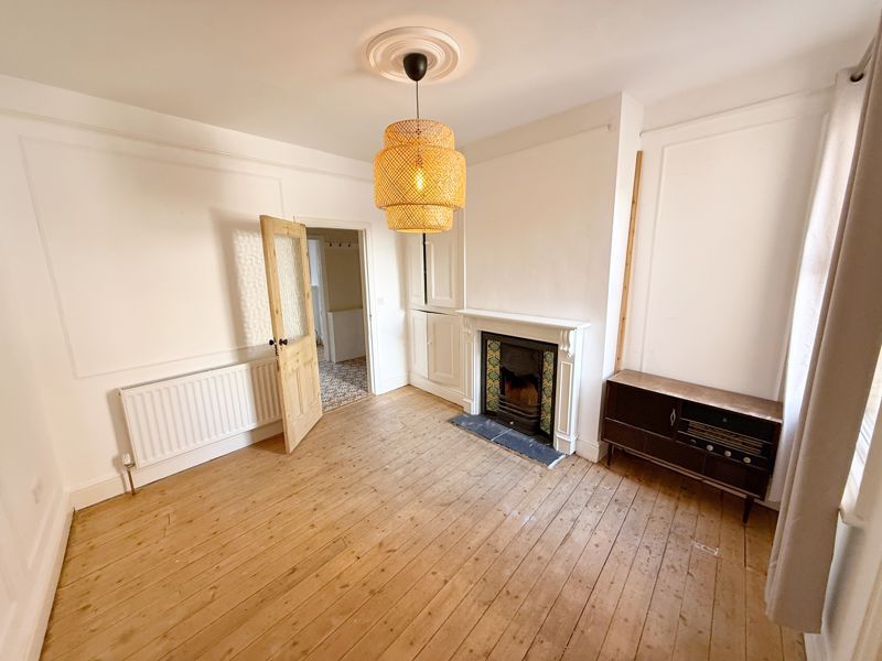 Property photo 3 of 12 Dining Room