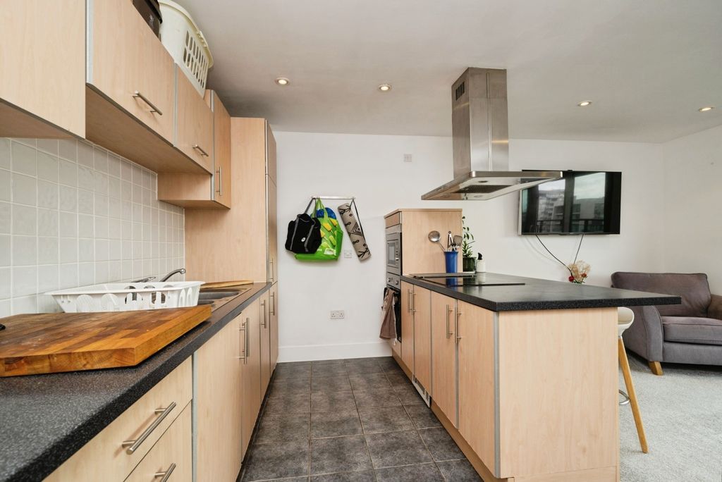 Property photo 3 of 19 Open Plan Kitchen