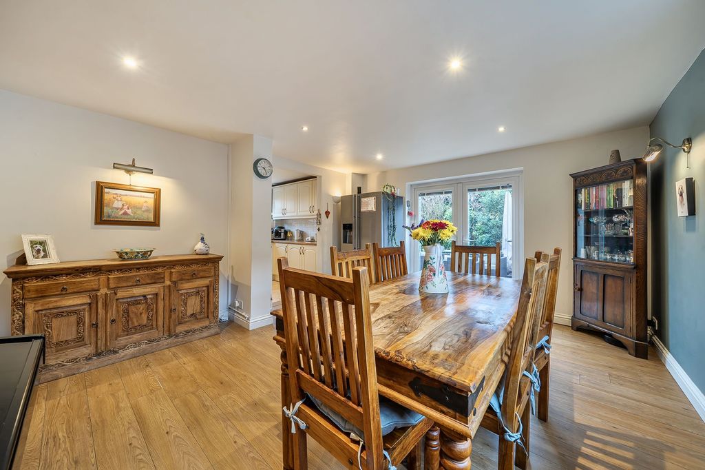 Additional image 5 of 4 bed detached house for salePaddock Close, Pershore WR10