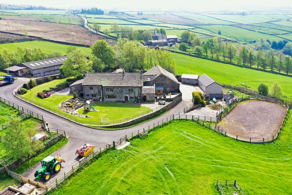 Property photo 3 of 42 Wood Top Farm, Weather Hill Lane, Cragg Vale, Hebden Bridge, Hx7 5Tx