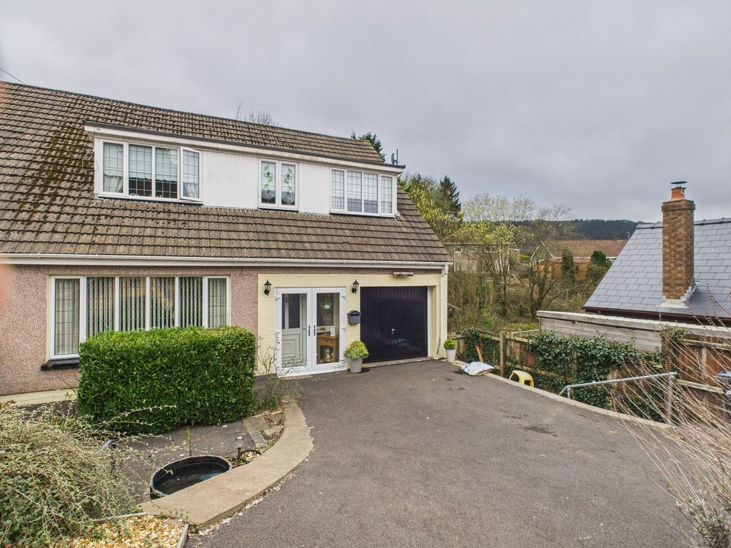 Property photo 1 of 44